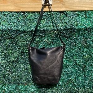 Vintage Coach Legacy Soho black leather bucket bag J1S-9186